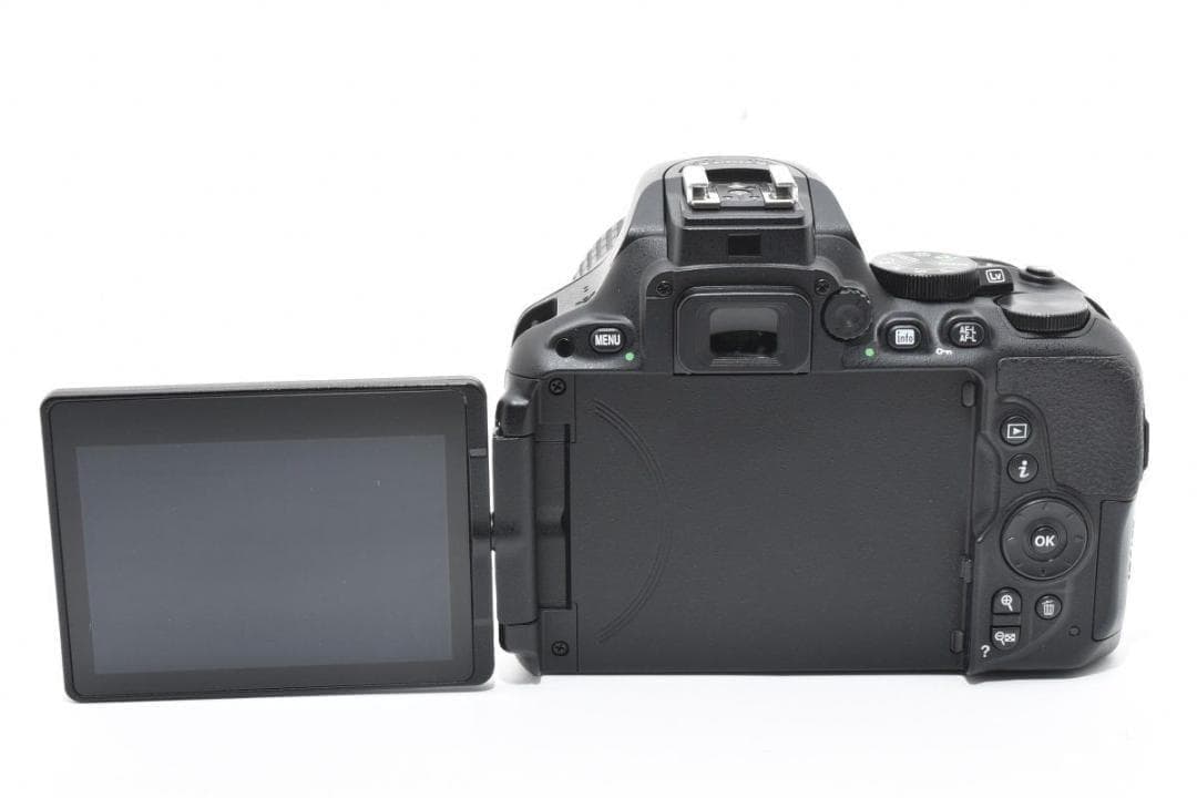 【大人気】 Nikon ニコン D5500 レンズキット デジタル一眼カメラ
