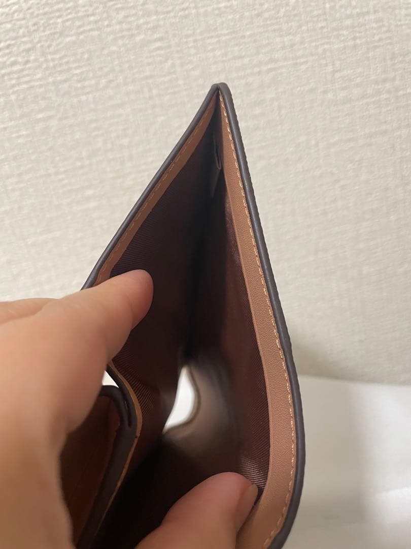 コーチ　レディース　折財布　小銭入れあり　新品　未使用