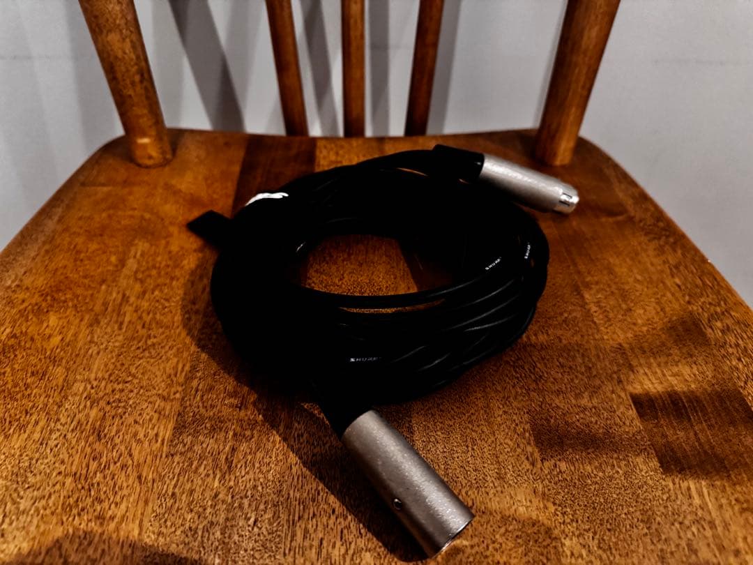 SHURE SM58 ( 本体, ケーブルのみ )