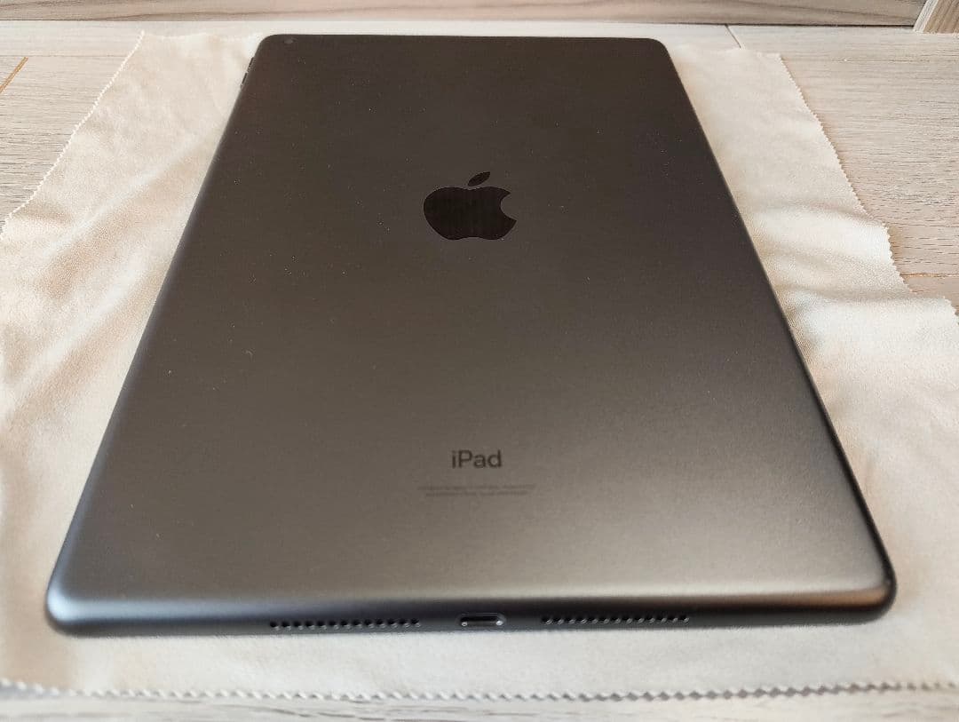 iPad 9世代 64GB グレー キーボードケース付き