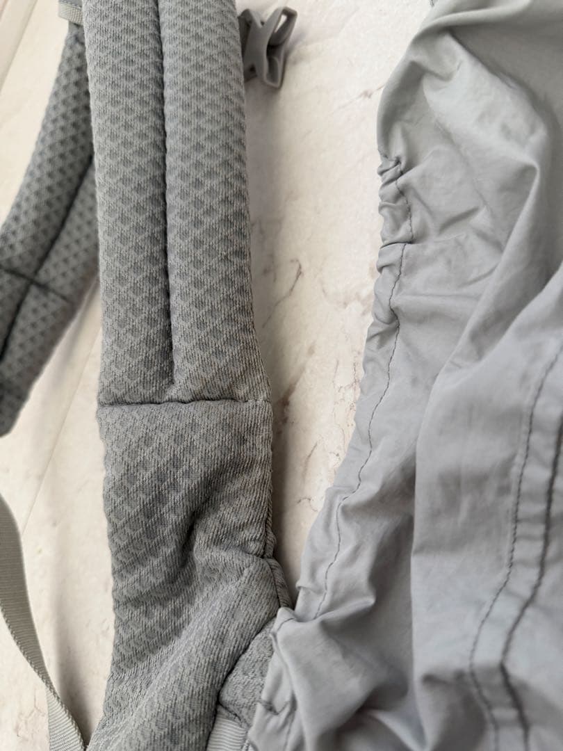 （美品） エルゴベビー　Ergobaby Alta 抱っこ紐　パールグレー