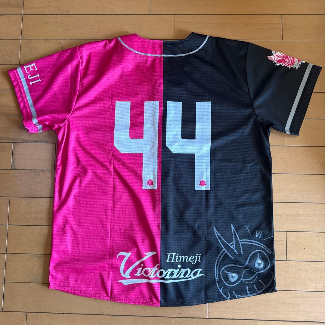 M*ン様 直筆サイン入りヴィクトリーナ姫路応援シャツ
