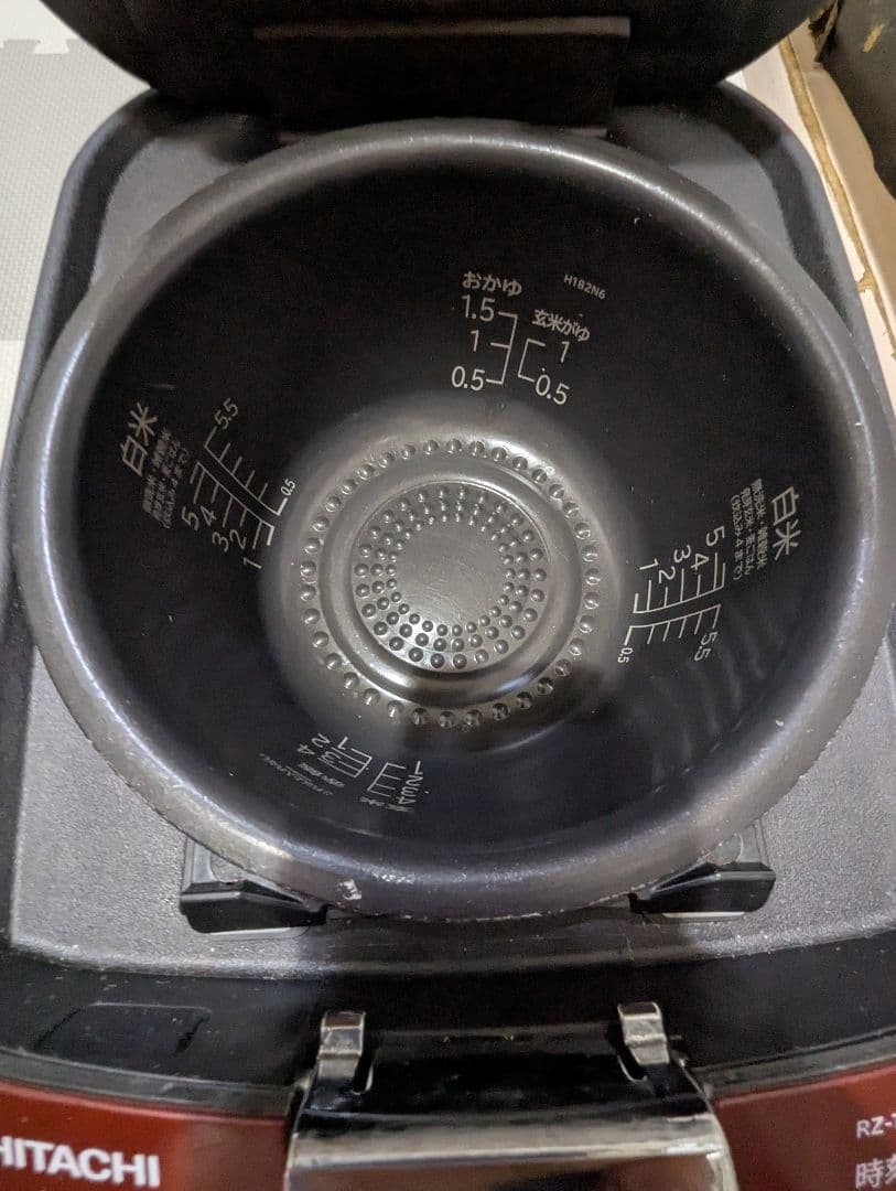 HITACHI 圧力＆スチームふっくら御膳　5.5合炊き ルビーレッド