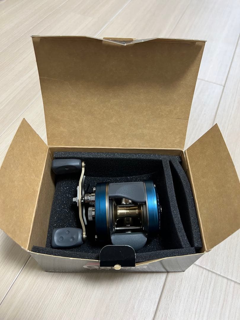 y*n様 希少　超美品　Abu Garcia 5601C4 ベイトリール　左巻き