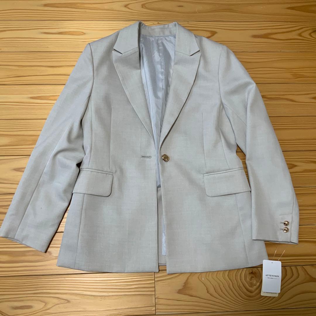 ラ トータリテ　未使用品　ライトベージュ コンシャスジャケット