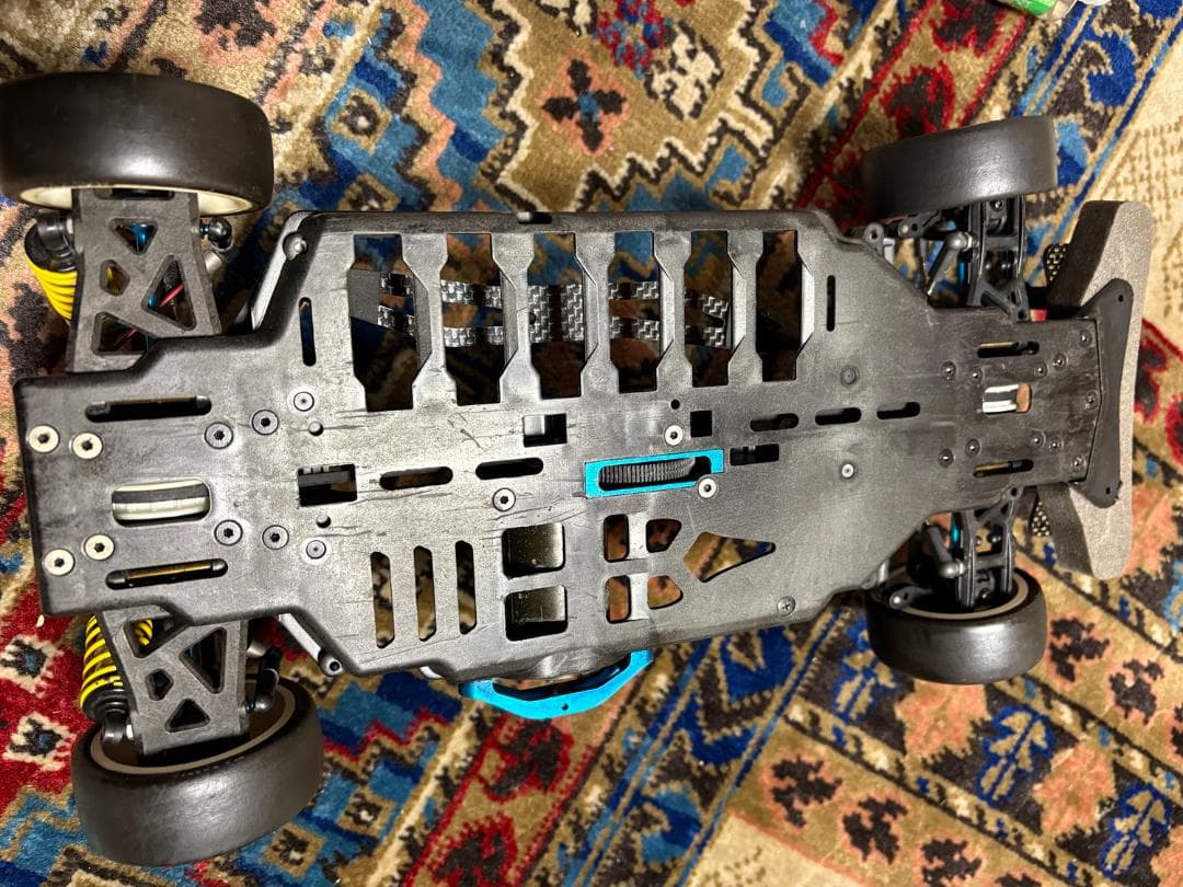 タミヤ 1/10RC TA05シャーシ カーボン アルミカスタム 完成