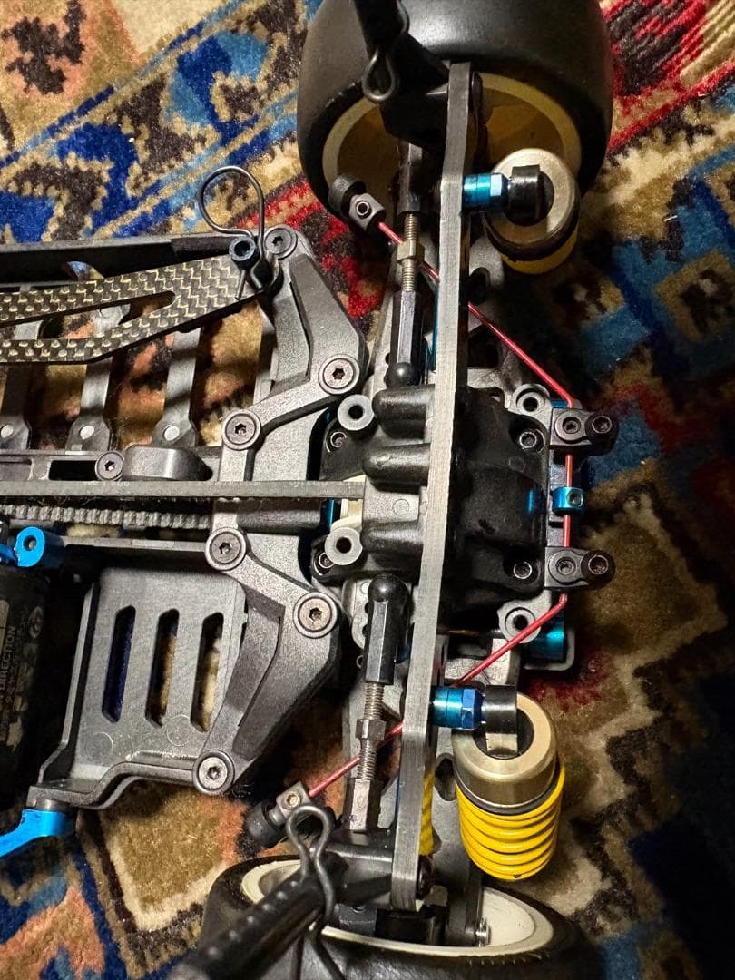 タミヤ 1/10RC TA05シャーシ カーボン アルミカスタム 完成