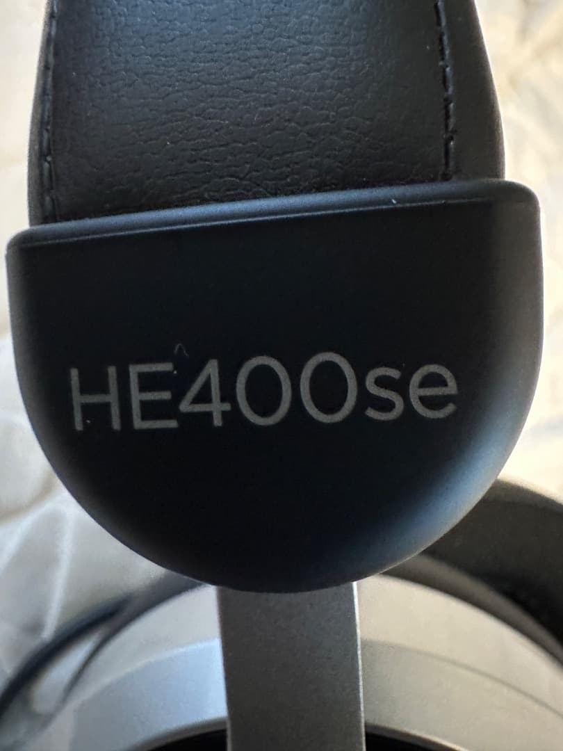 HIFIMAN　HE400se 平面磁界駆動型ヘッドホン