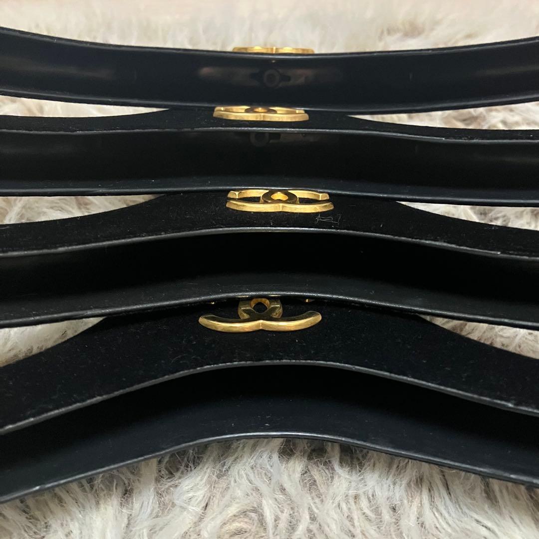CHANEL ベロアハンガー　4本セット