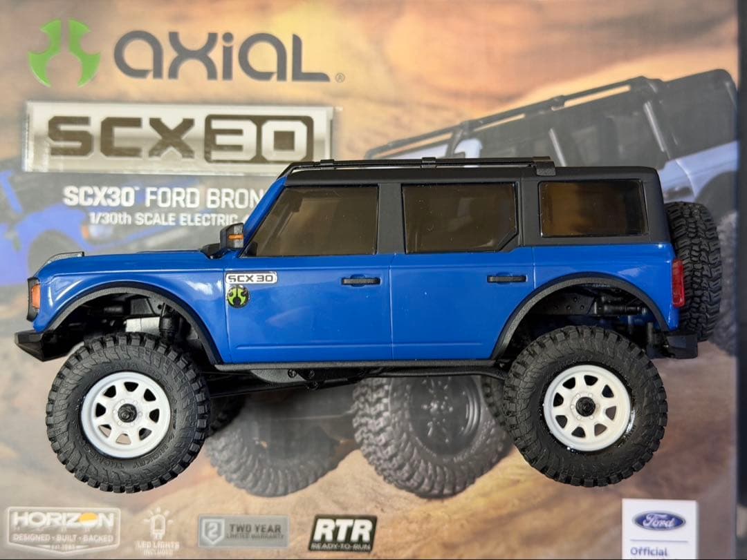 アキシャル　1/30 SCX30 FORD BRONCO