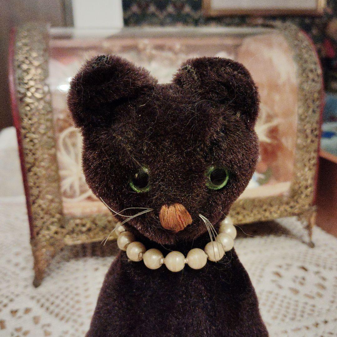 アンティーク♡おしゃれな黒猫ちゃん