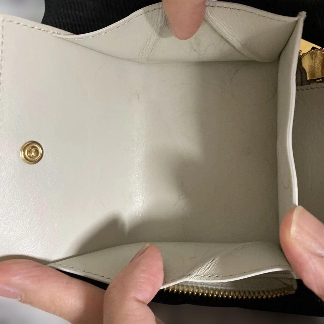CELINE ライトグレーレザーふたつ折り財布 最終価格