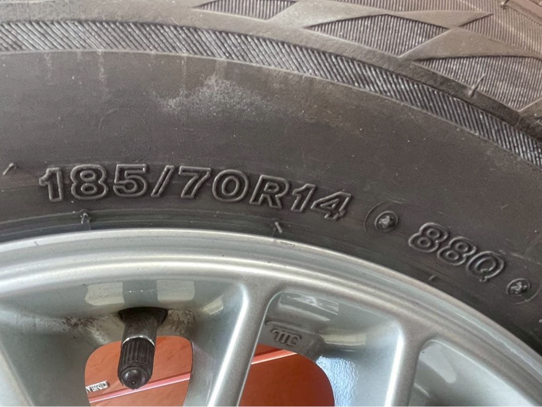 BRIDGESTONE VRX2 ４本セット　冬用タイヤ