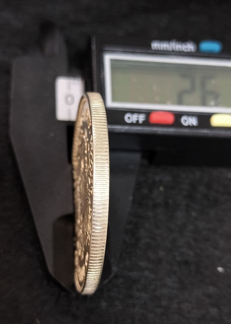 A*9様 銀貨保証中国銀貨メダル 目方約26.7g 銀含有率約90% 中国古銭銀