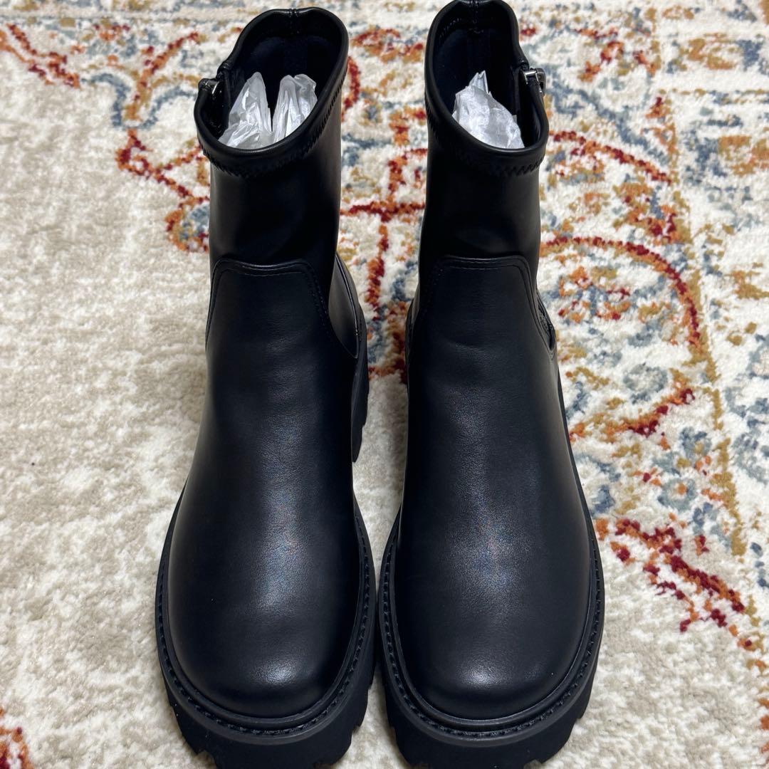 CHARLES & KEITH サイドジップ アンクルブーツ