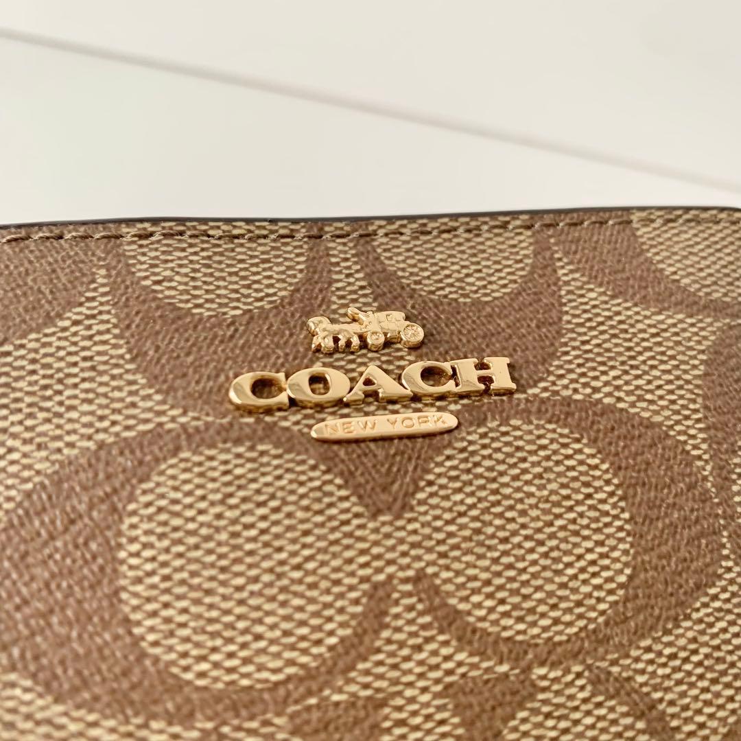 【COACH】コーチ　二つ折り財布　ベージュ　シグネチャー　新品　ミニ財布