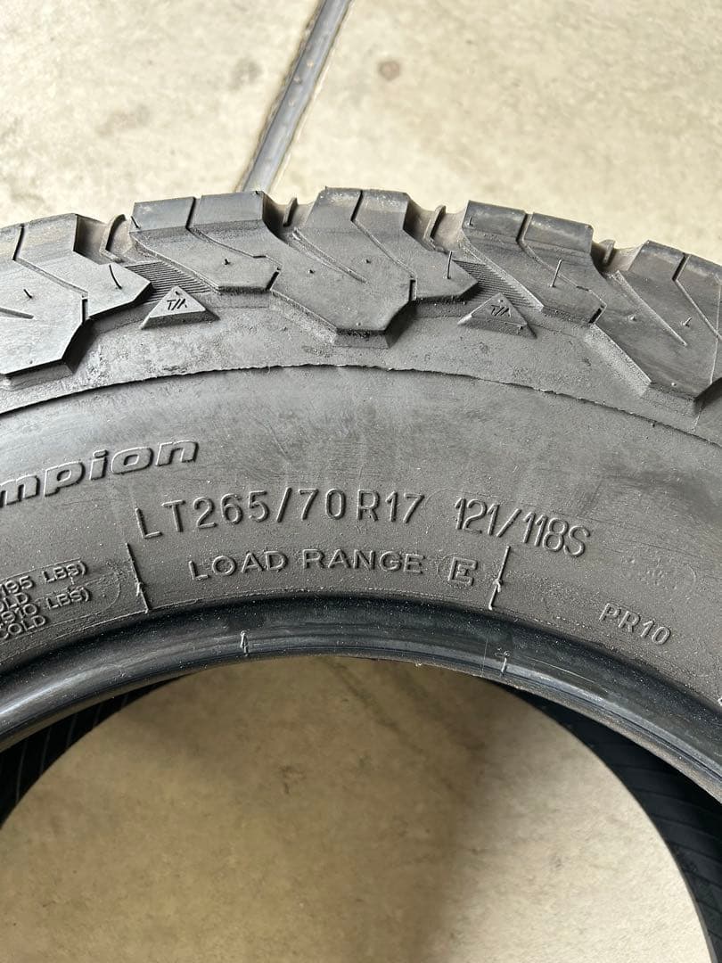 ばやし。中古1本　265/70R17 グッドリッチ　スペアーに。
