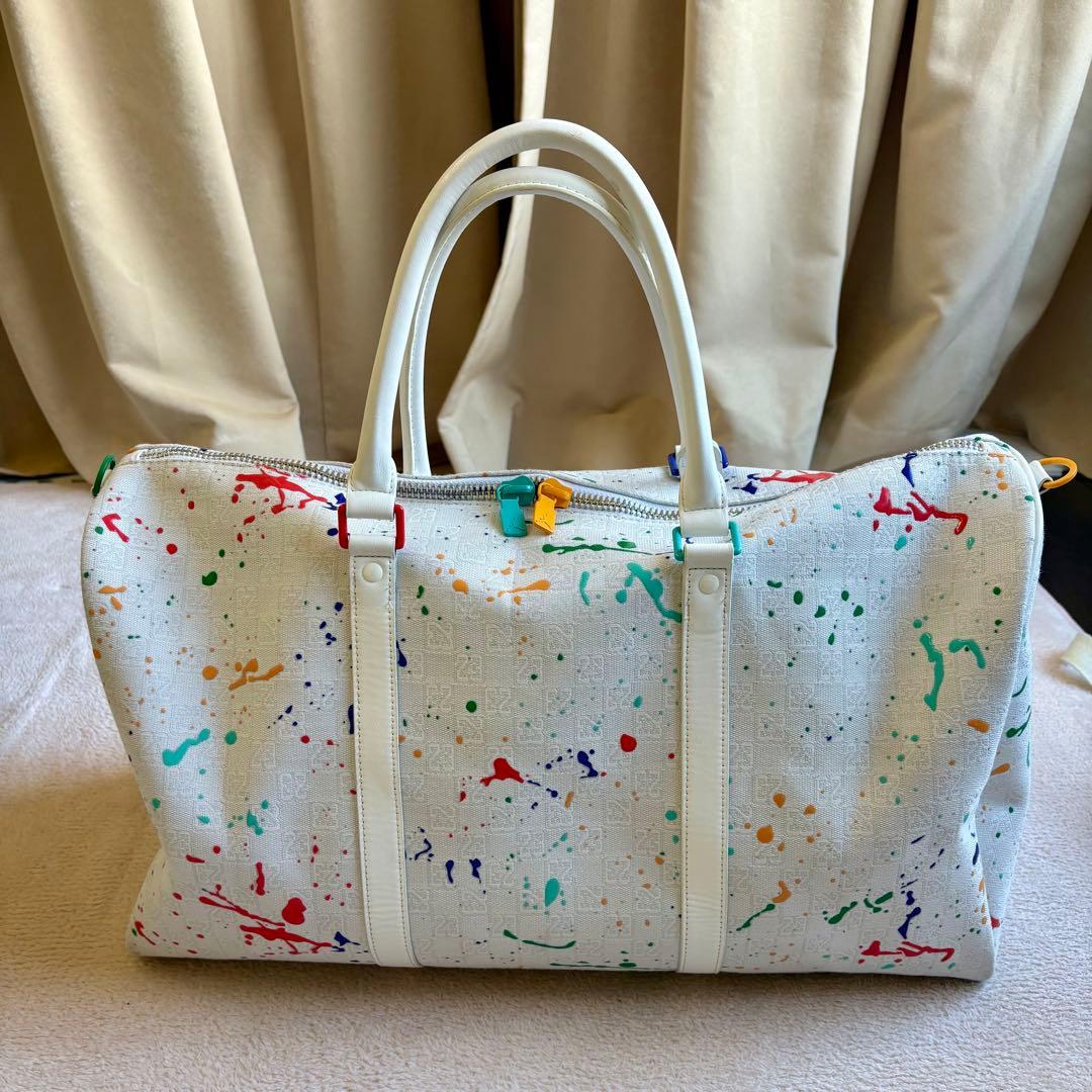 ジョーダン モノグラム ダッフルバッグ 40L ホワイト マルチカラー