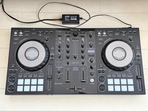 Pioneer DJ DDJ-800 コントローラー