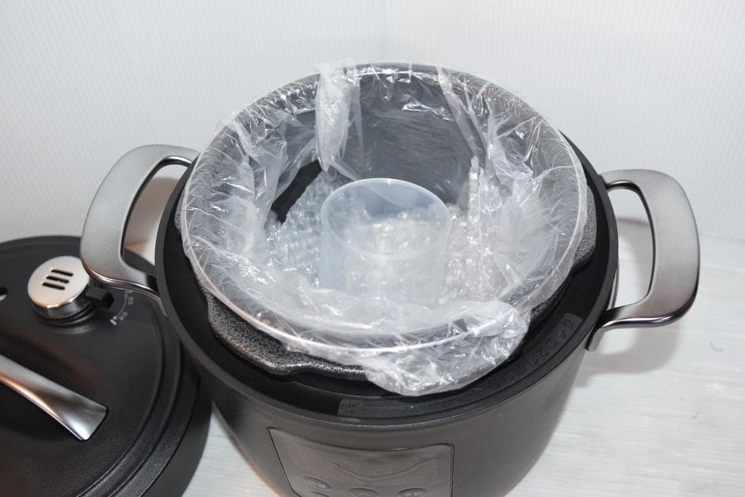 未使用品　Re:De Pot 電気圧力鍋 EPC01A-20 ２０２５年製 黒