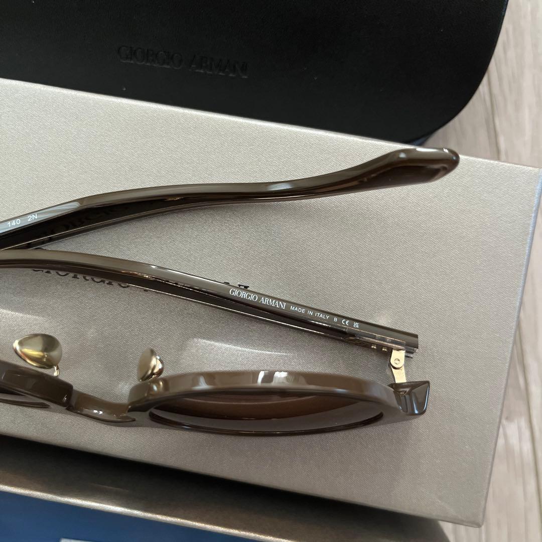 タグ付き　アルマーニ　UV-Protected Oval Sunglas