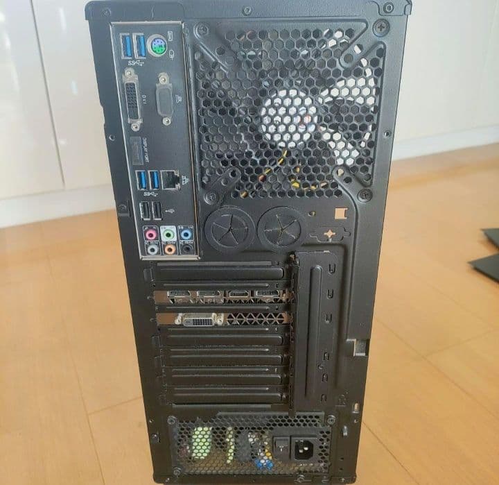 マウスコンピュータDIVE i7-6700K GTX1070 　ゲーミングPC