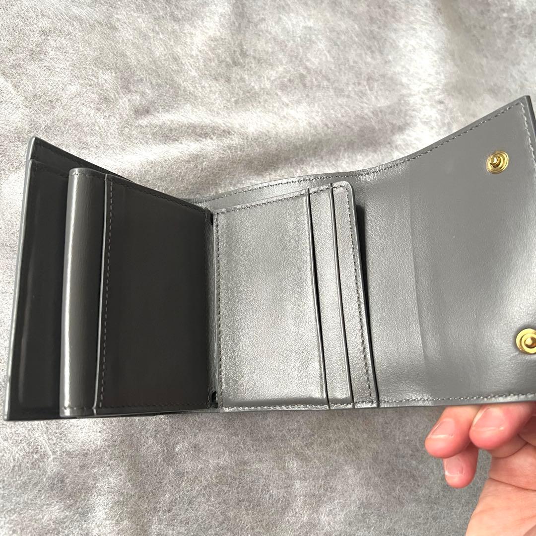 美品 CELINE スモール トリフォールド ウォレット グレー 販売証明書付