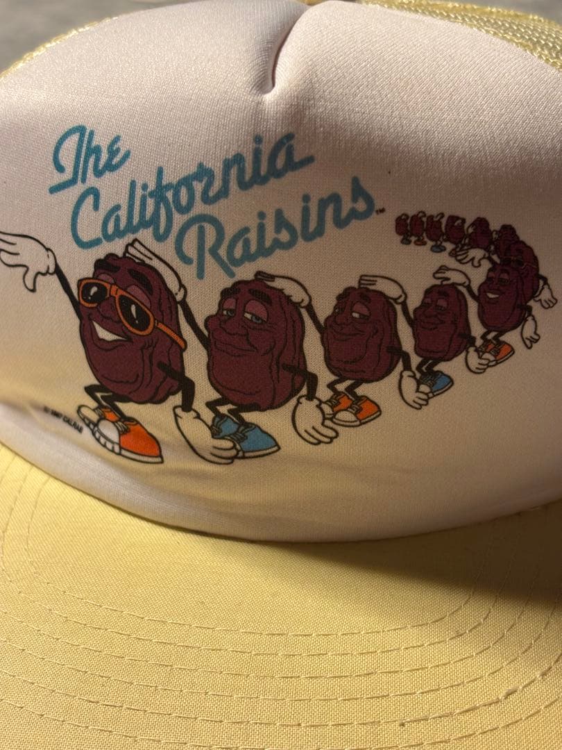 80s California Raisins プリント メッシュキャップ 黄色