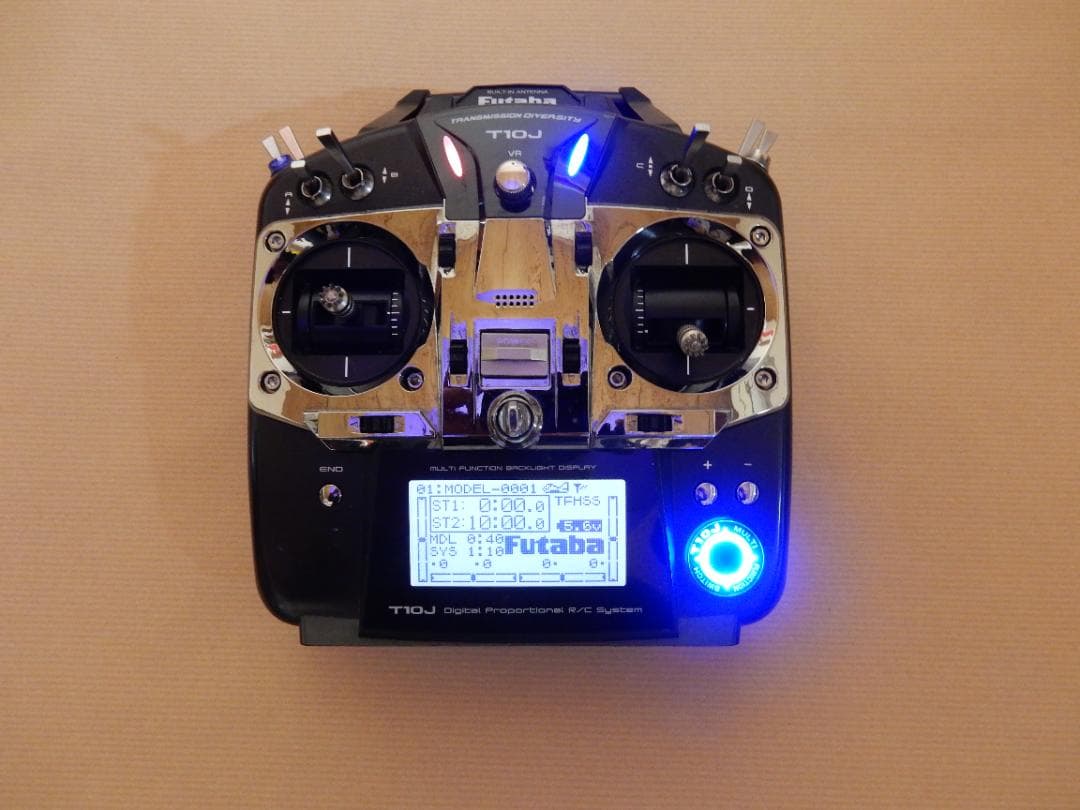 FUTABA T10J ヘリ用 送信機単品 （乾電池仕様） モード１