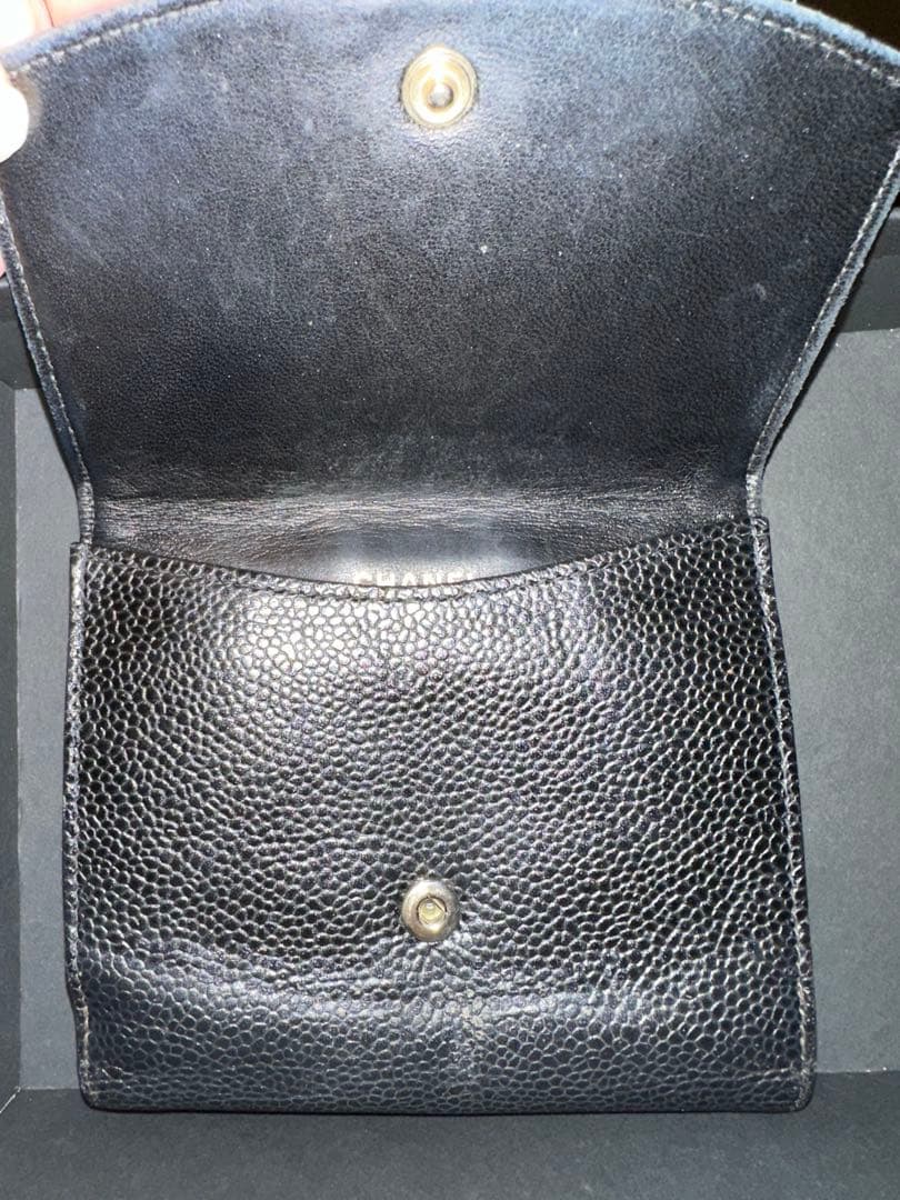 シャネル CHANEL 二つ折り財布 ブラックレザー　黒 正規品