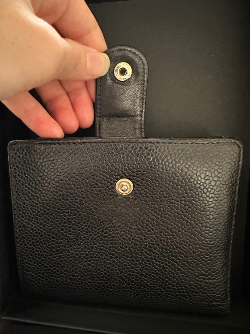 シャネル CHANEL 二つ折り財布 ブラックレザー　黒 正規品