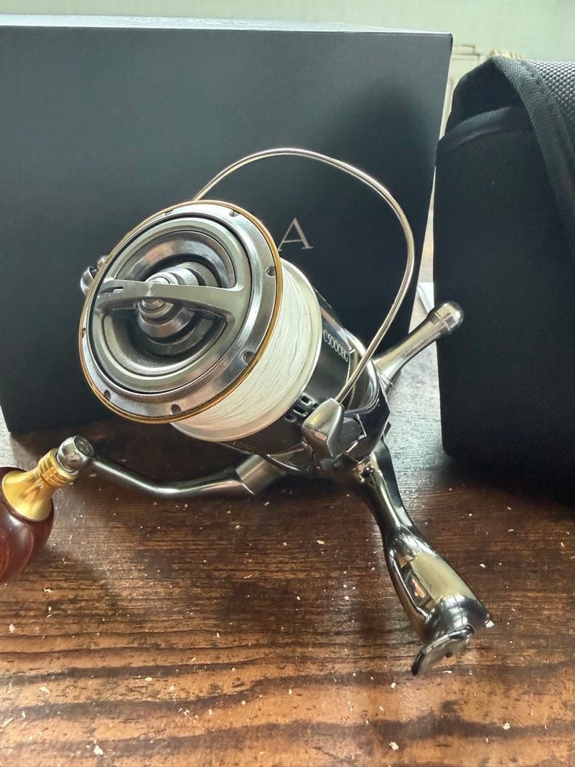 SHIMANO 18STELLA 5000HG スピニングリール