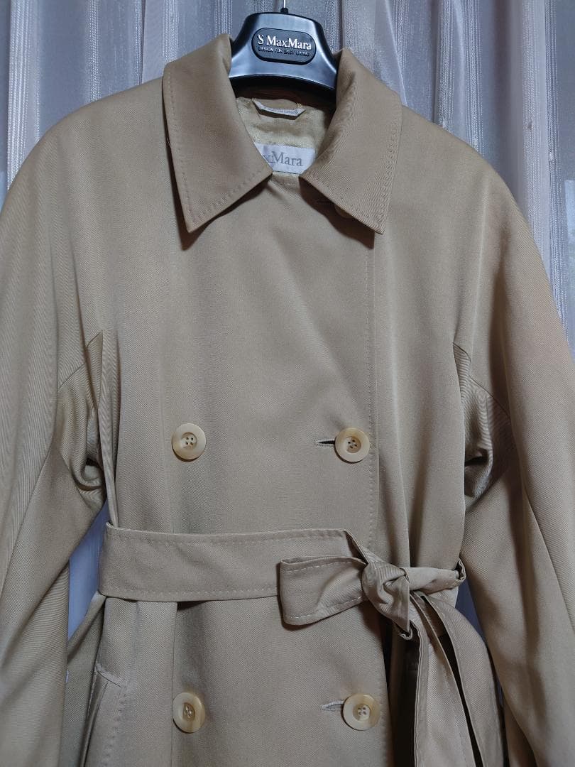 美品☆最高級白タグイタリー製☆MAXMARAトレンチコート☆ベージュ４０