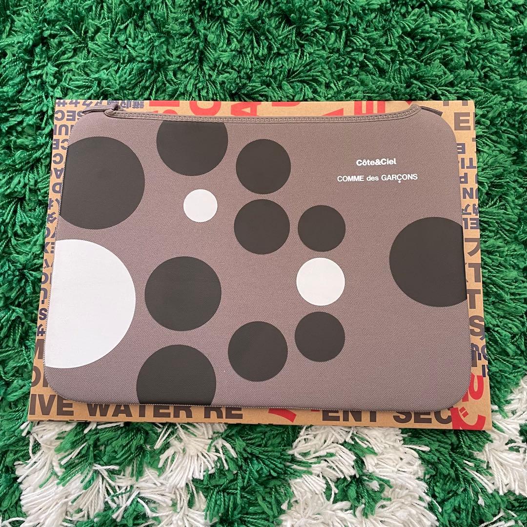 未使用 COMME des GARCONS MacBook Pro 15 ケース