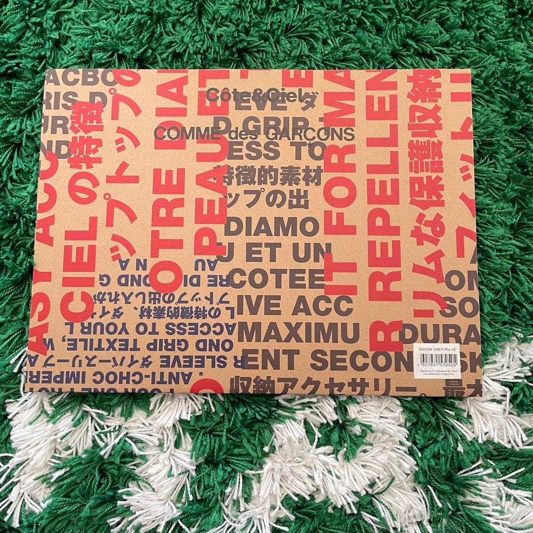 未使用 COMME des GARCONS MacBook Pro 15 ケース