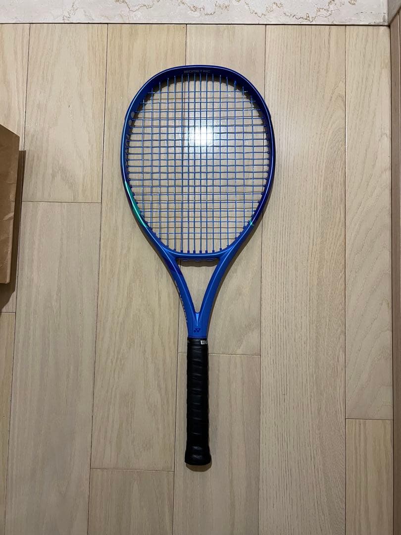 ヨネックス　EZONE 100 グリップ2 300g
