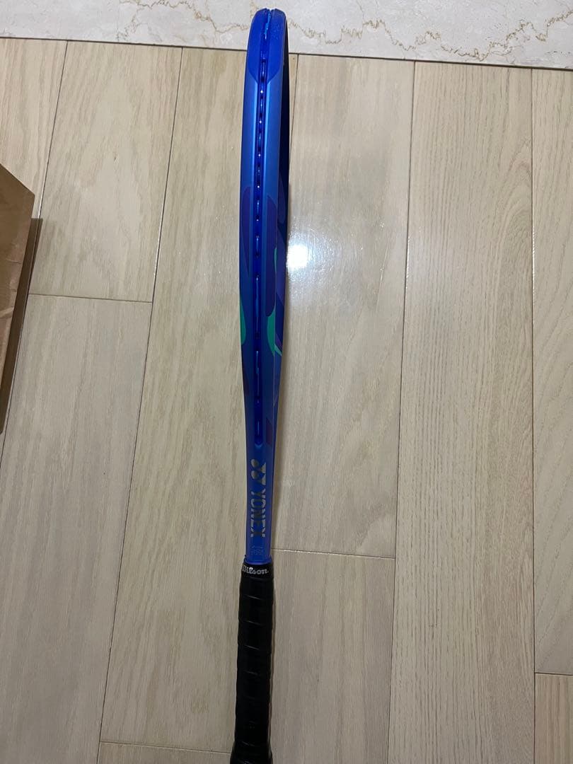 ヨネックス　EZONE 100 グリップ2 300g