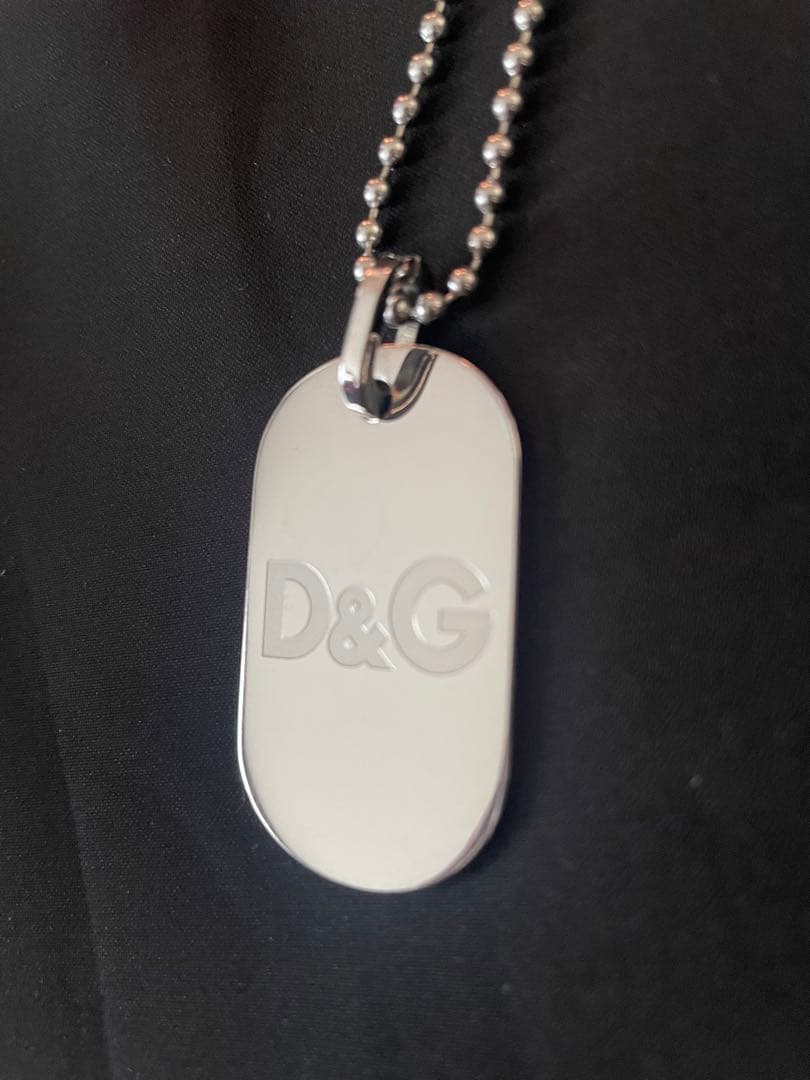 D&G ドッグタグ ネックレス シルバー