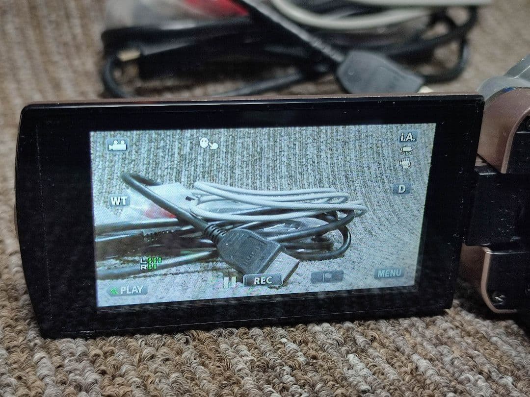 JVC GZ-E565-N フルHD Everio ビデオカメラ 本体