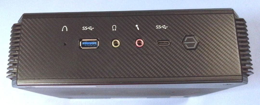 MINIS FORUM HX90 ミニPC
