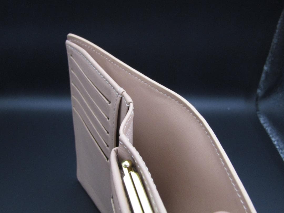 ルイヴィトン がま口財布 ヴェルニ ポルトフォイユ ヴェイノワ ベージュ系