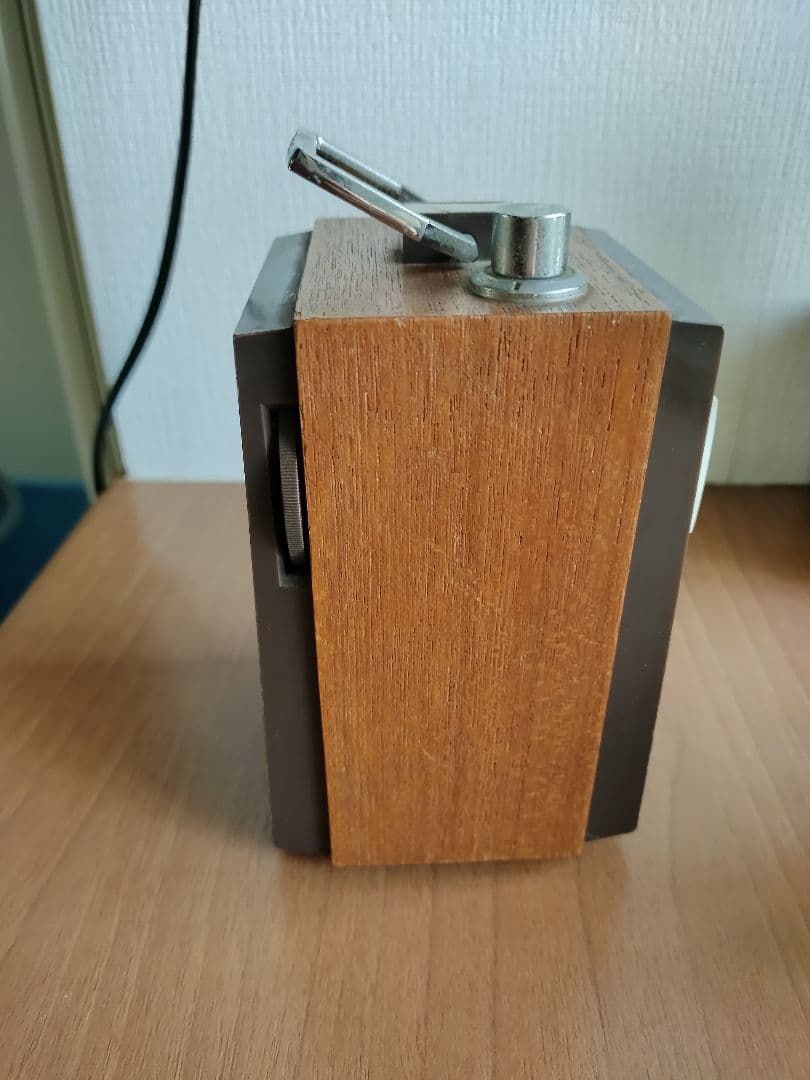 レトロ ランタンラジオ 木製仕上げ