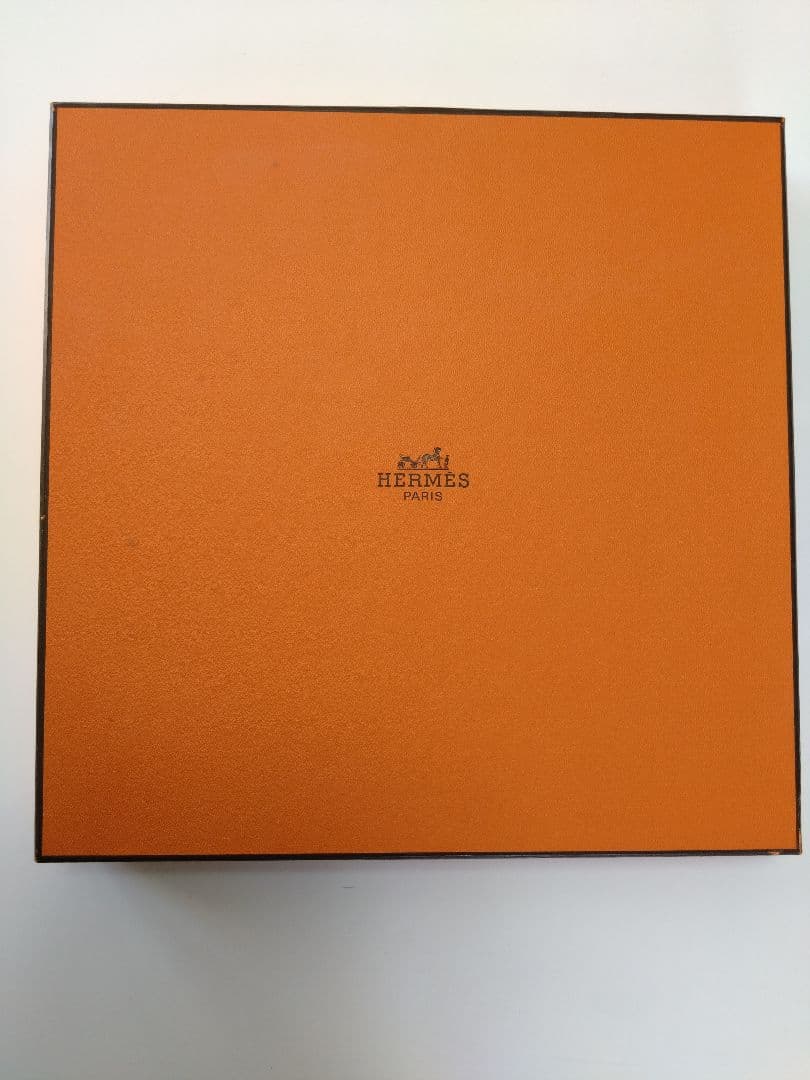 HERMES シェーヌダンクルプラチナチェーン柄 プレート27cm