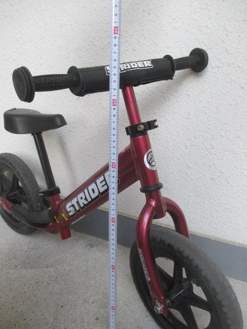 送料無料　ストライダープロ 　STRIDER SPORT レッド　軽量