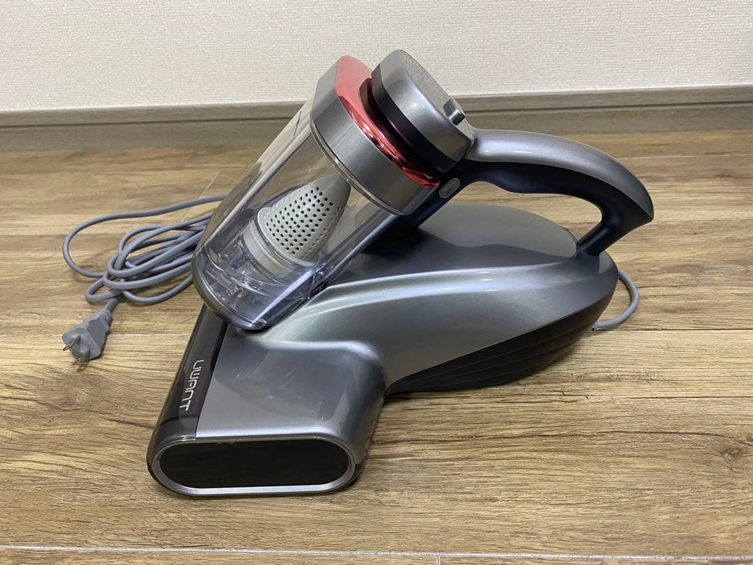 UWANT M700 布団クリーナー｜3回ほど使用・付属品あり