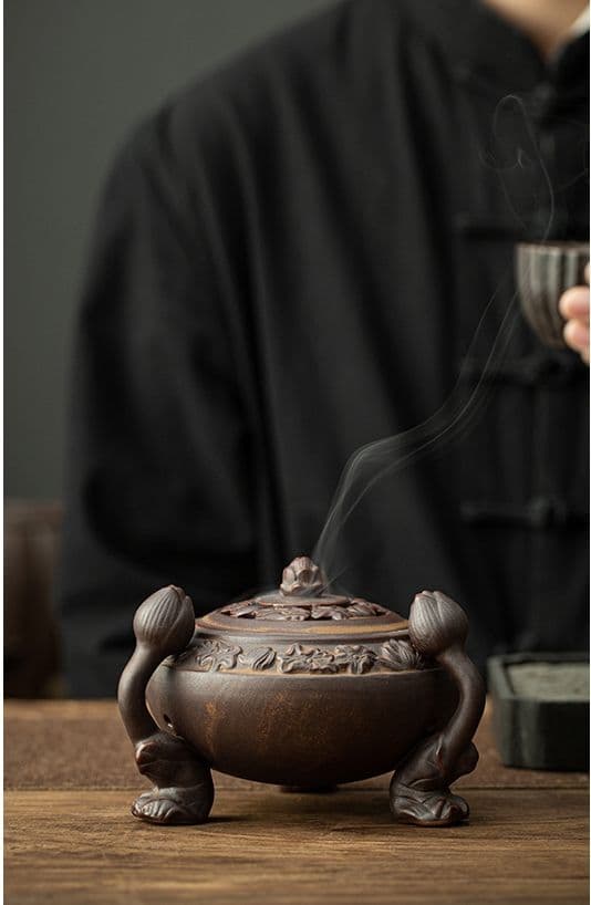 三本足の蓮の香炉  茶道具　香道具  工芸品 美術品 置物