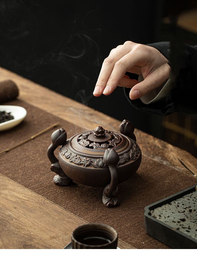 三本足の蓮の香炉  茶道具　香道具  工芸品 美術品 置物