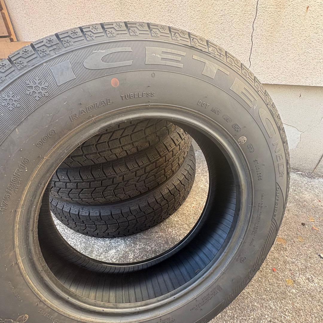 【送料込み】KENDA スタッドレスタイヤ 175/80R15