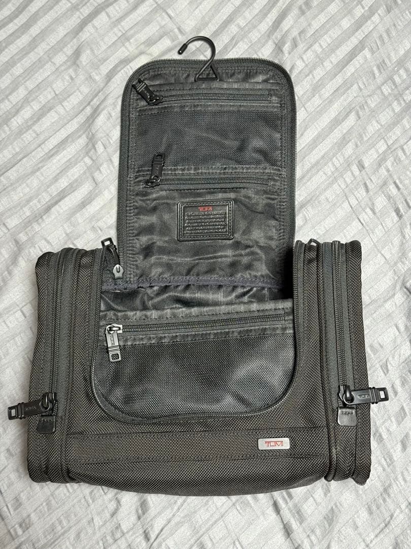 TUMI ALPHA トラベルキット ブラック 22191DH