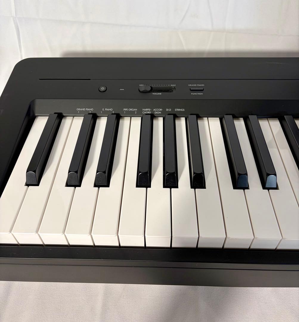 ②M82【動作品】YAMAHA P-145B 23年製 電子ピアノ 88鍵